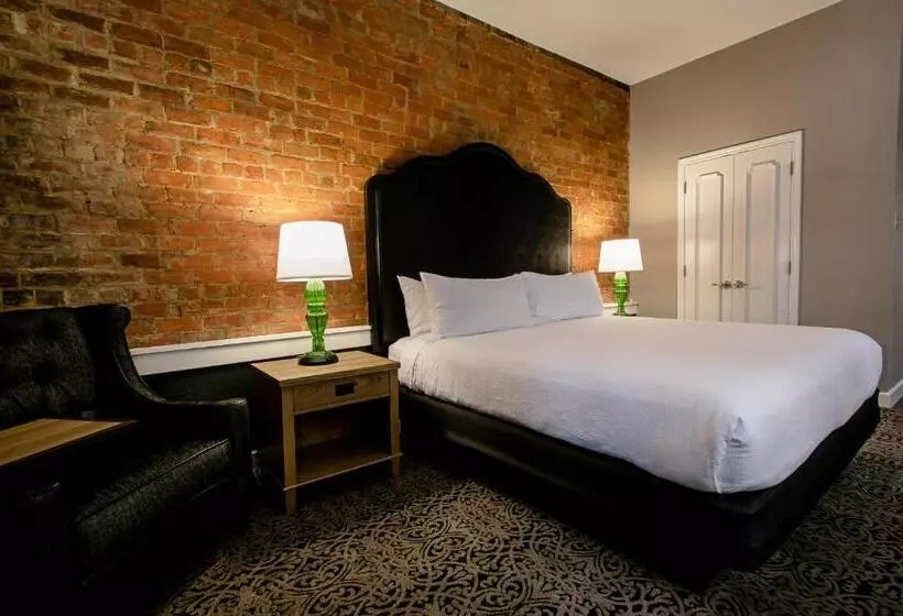 デラックススイート, Holiday Inn Hotel French Quarter Chateau Lemoyne, An Ihg