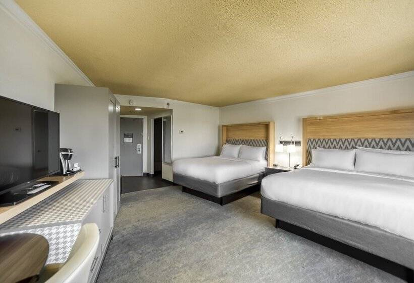 ２ダブルベッドのスタンダードルーム, Holiday Inn Mobile Downtown Historic District, An Ihg
