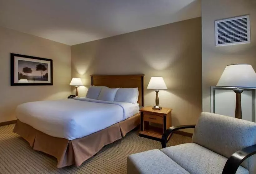 اتاق لوکس با تخت بزرگ, Hollywood Casino Bangor