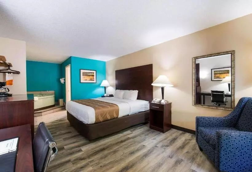 キングサイズベッドのスタンダードルーム, Quality Inn & Suites Rockingham