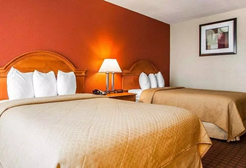 اتاق استاندارد با 2 تخت دوبل, Quality Inn Fort Dodge