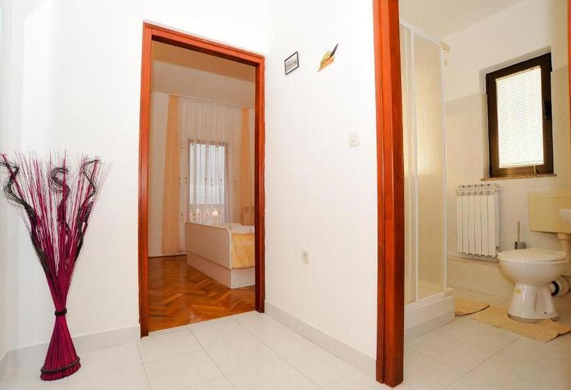 Appartamento 1 Camera da Letto, Guest House Krševan