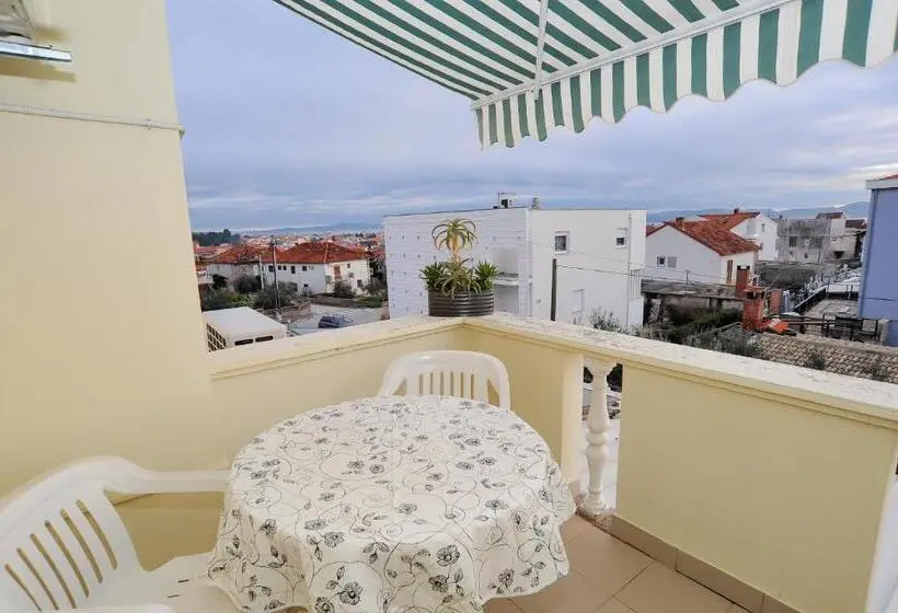 آپارتمان 1 خوابه, Guest House Krševan