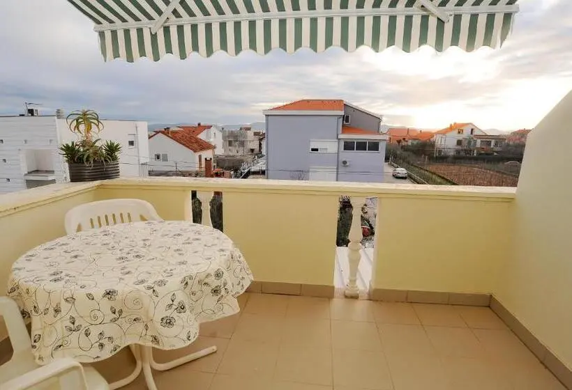 آپارتمان 1 خوابه, Guest House Krševan