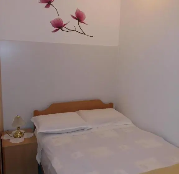 استودیوی استاندارد, Guest House Krševan