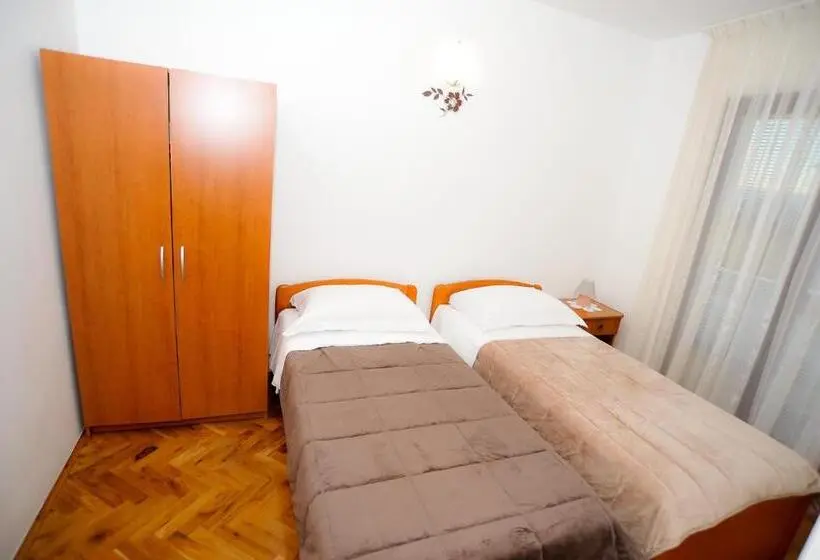 آپارتمان 1 خوابه با چشمانداز باغ, Guest House Krševan