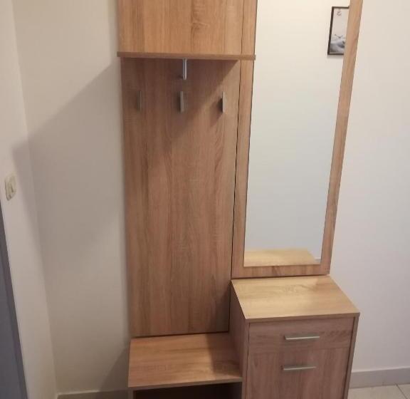 Appartamento 1 Camera da Letto Vista Giardino, Guest House Krševan