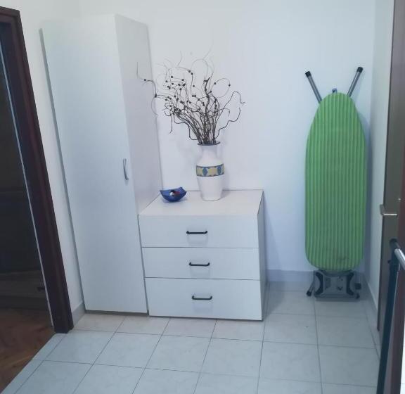 Appartamento 3 Camere da Letto, Guest House Krševan