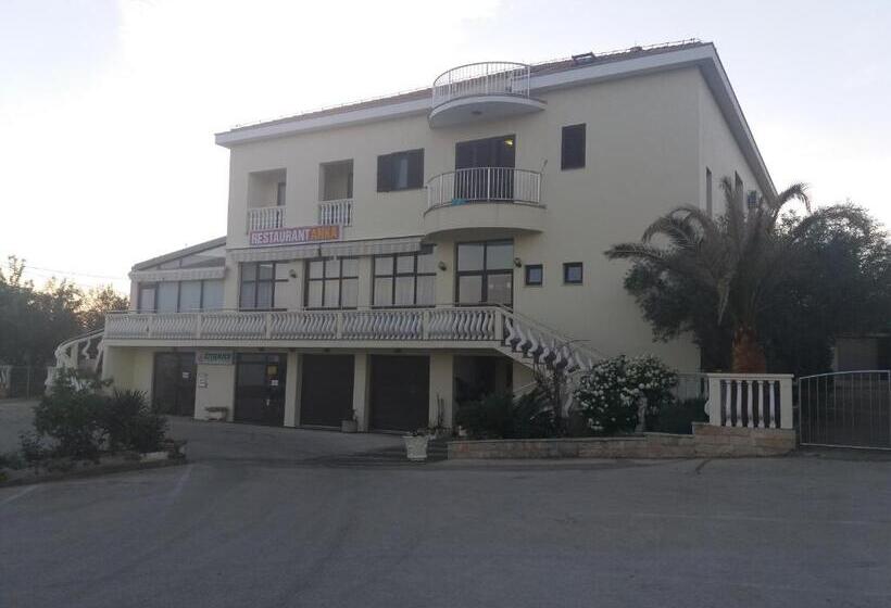 Appartamento 3 Camere da Letto, Guest House Krševan