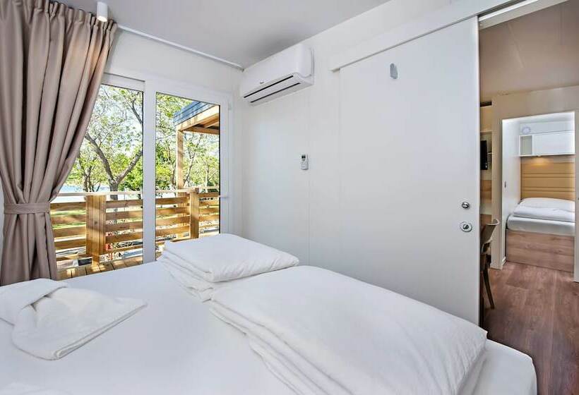 منزل غرفتين نوم, Mediteran Kamp Mobile Homes In Camping Puntica