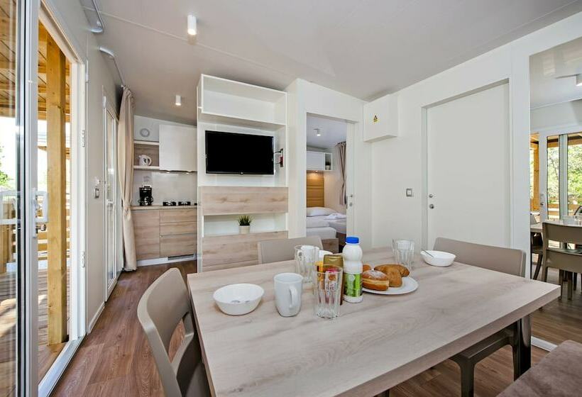 منزل غرفتين نوم, Mediteran Kamp Mobile Homes In Camping Puntica