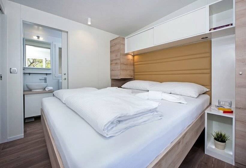 منزل غرفتين نوم, Mediteran Kamp Mobile Homes In Camping Puntica