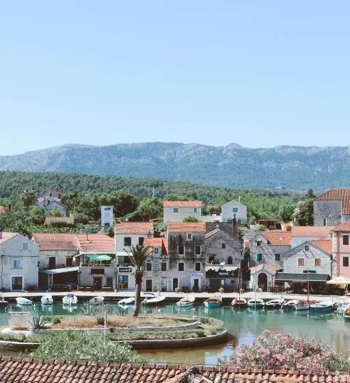 オーシャンビューデラックススイート, Mediteran Hvar   Modern Rooms And Restaurant, B&b