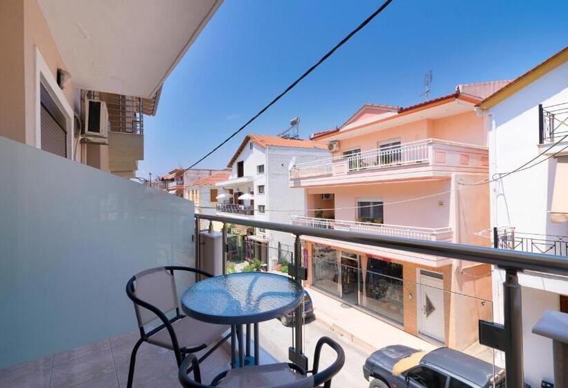 اتاق اکونومی, Kentrikon Rooms