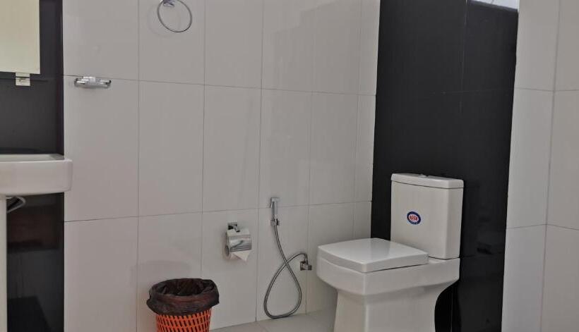 غرفة عائلية مطلّة علي الجبل, Nilowin Glenanore Guesthouse