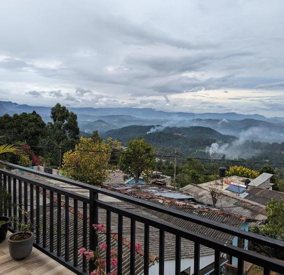 غرفة عائلية مطلّة علي الجبل, Nilowin Glenanore Guesthouse