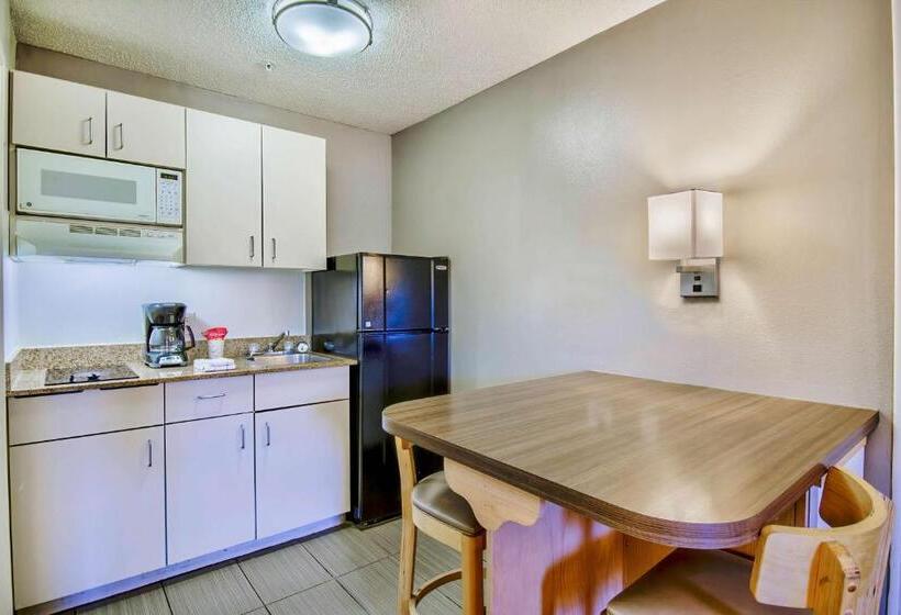 Четырехместный Номер Стандарт, Studio 6phoenix, Az  Deer Valley
