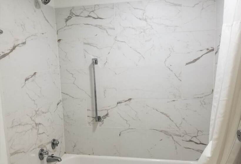 Номер Стандарт, Wilkesbarre Inn & Suites