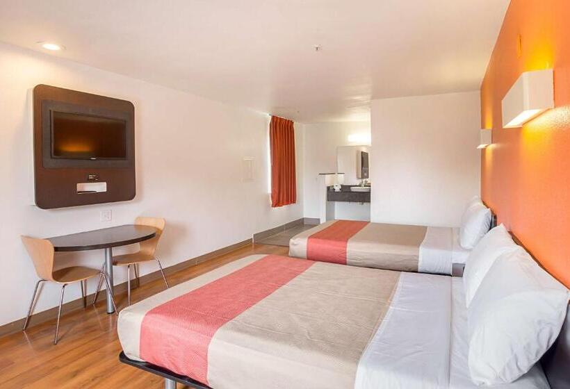 غرفة قياسية رباعية, Motel 6 Grand Prairie, Tx   Near Six Flags Drive