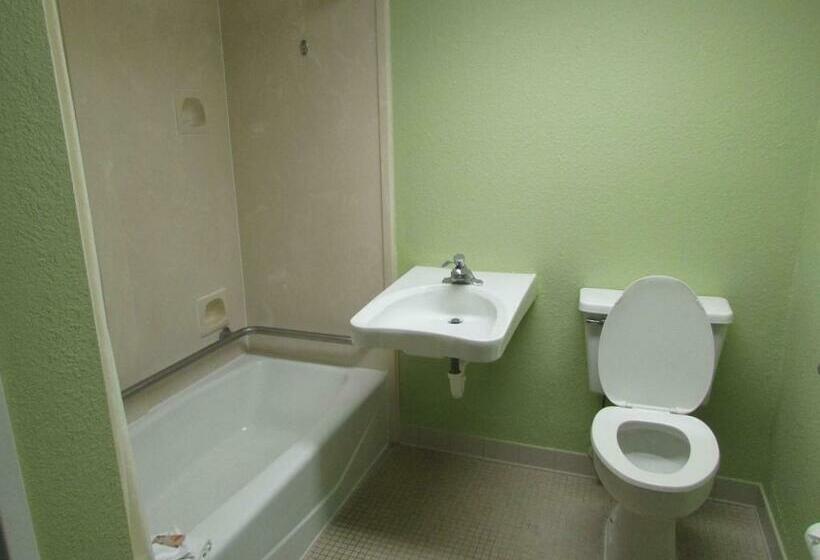 适合残疾人士使用的带双人床的标准间, Seralago Hotel & Suites Main Gate East