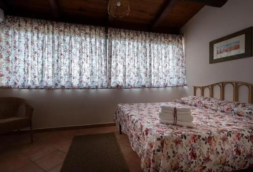 マウンテンビューデラックスルーム, Agriturismo A Casa Di Anna