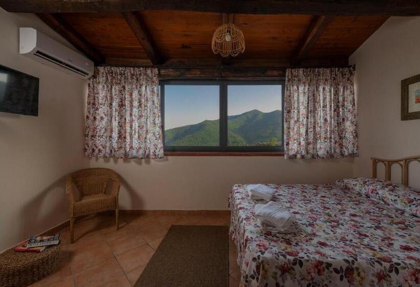 חדר דלוקס עם נוף להרים, Agriturismo A Casa Di Anna