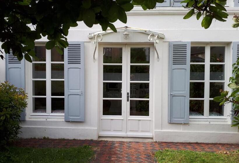 带1个卧室的别墅, La Maison Du 6