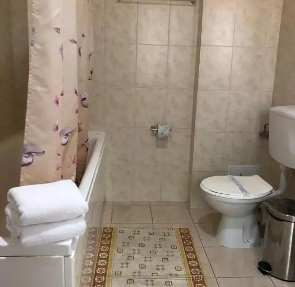 اتاق استاندارد سه نفره, Vila Cristalfrost