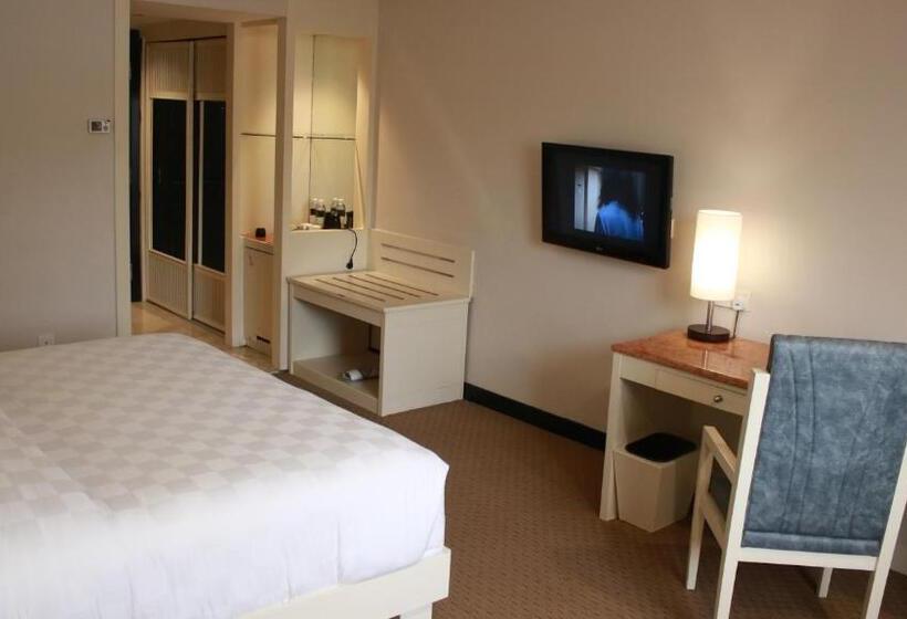 غرفة ديلوكس, Beverly Hotel Batam