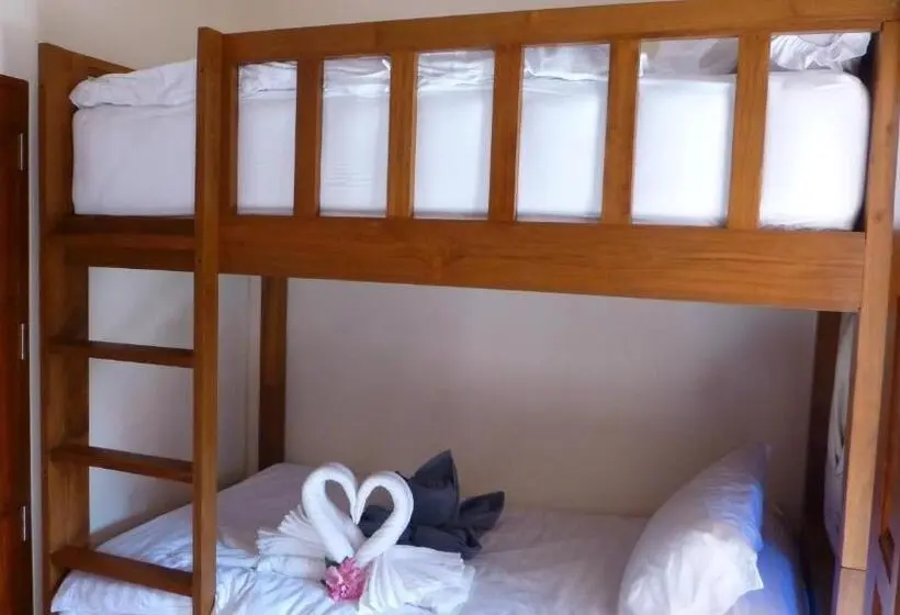 バンガローの２ベッドスタンダードルーム, Khao Sok Jasmine Garden Resort   Sha Certified