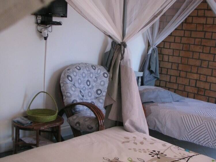 اتاق راحتی سه تخته, Avamada Lodge