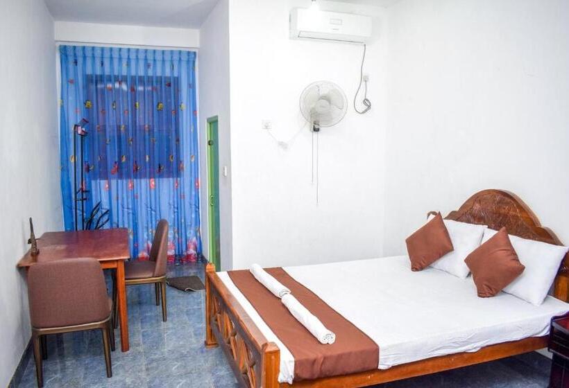 חדר משפחתי, Lion Resort