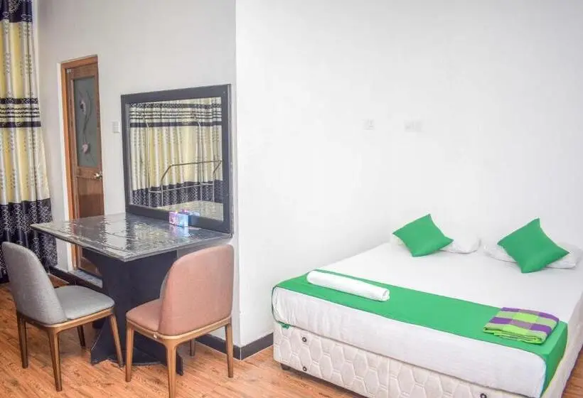 Perhesviitti, Lion Resort