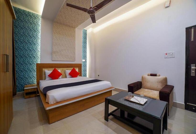 トリプルクラシックルーム, Corinthian