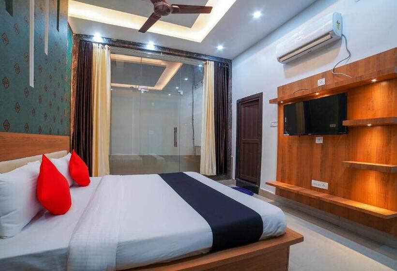 トリプルクラシックルーム, Corinthian