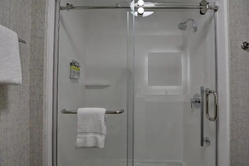 キングサイズベッドのスイートルーム, Holiday Inn Express & Suites   Greenville   Taylors, An Ihg