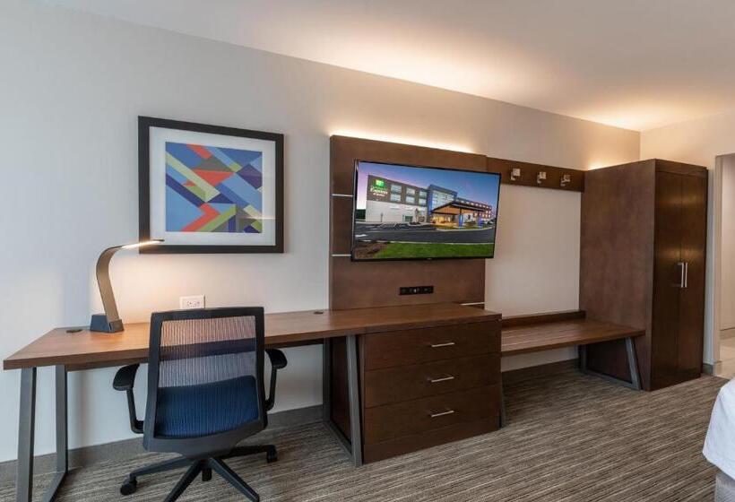 Люкс Кровать Кинг, Holiday Inn Express & Suites Greenville Taylors, An Ihg