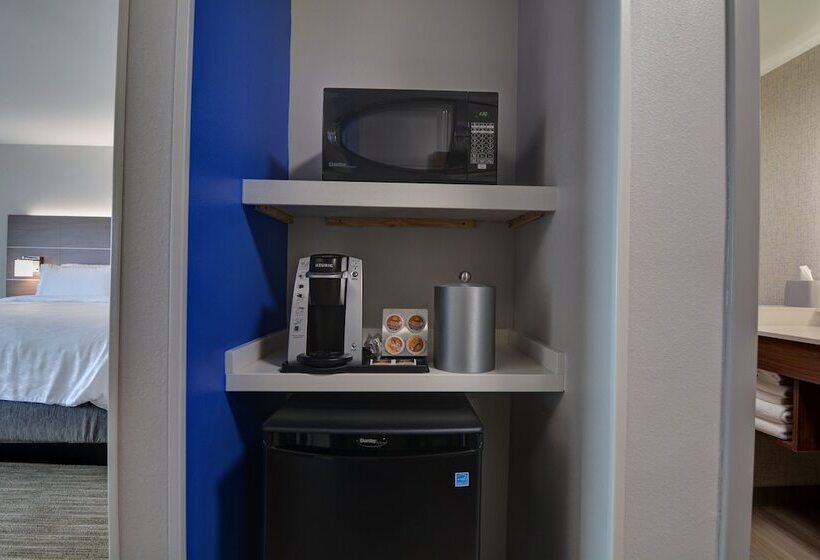 Люкс Адаптированный для Инвалидов, Holiday Inn Express & Suites Greenville Taylors, An Ihg