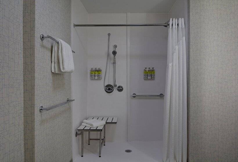 Люкс Адаптированный для Инвалидов, Holiday Inn Express & Suites Greenville Taylors, An Ihg