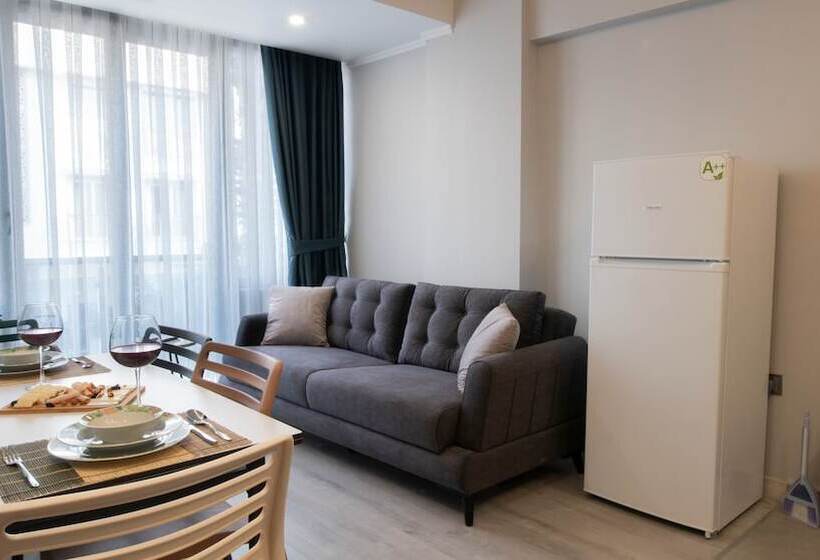 Suite Familiare, Opera Suites Apart