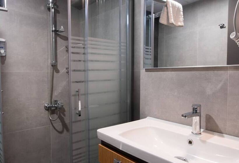 Suite Familiare, Opera Suites Apart