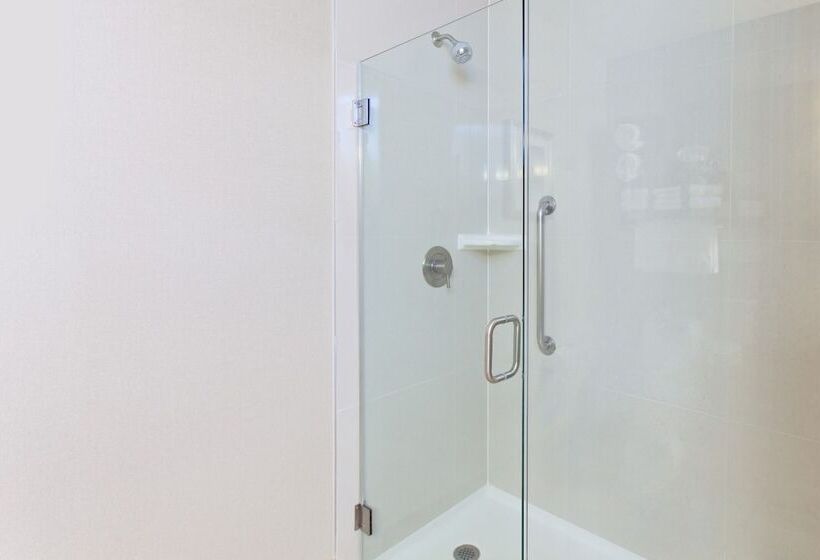 غرفة قياسية سرير مزدوج, Hampton Inn Morgan Hill