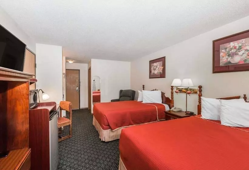 اتاق استاندارد با 2 تخت دوبل, Howard Johnson By Wyndham Wichita Airport