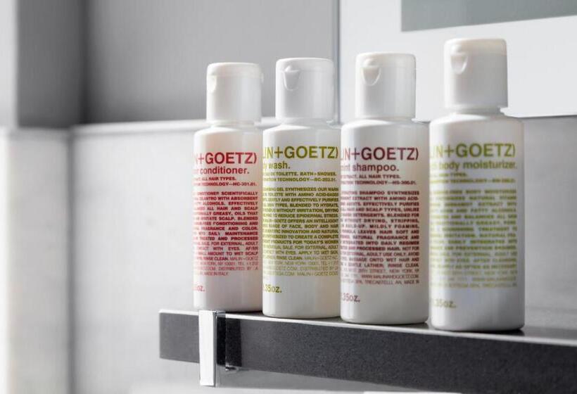 带大床的高级房间, Kixby