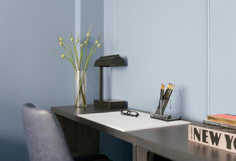 带大床的高级房间, Kixby