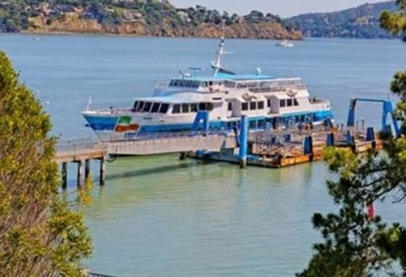 キングサイズベッドのスタンダードルーム, Sausalito