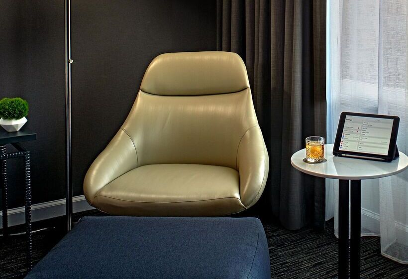 带大床的豪华间, Zelos San Francisco