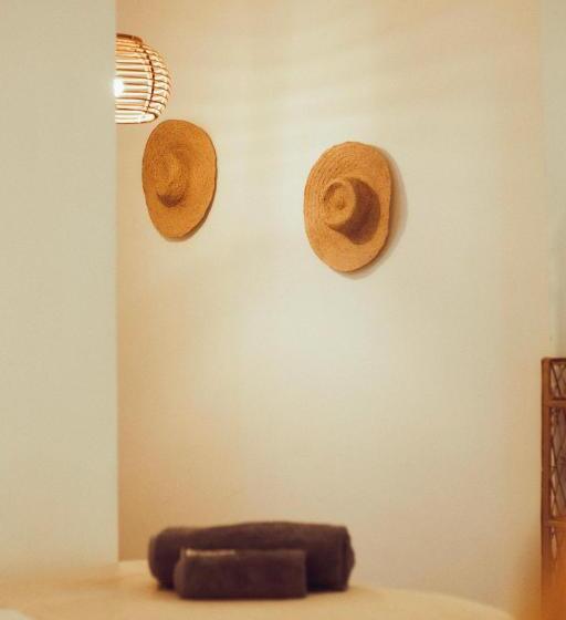 带2个双人床的标准工作室, Maria Bonita Sri Lanka