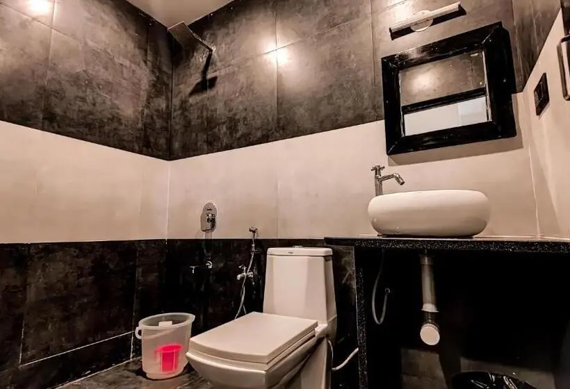 Habitació Triple Estàndard amb Balcó, Vaggi S Place