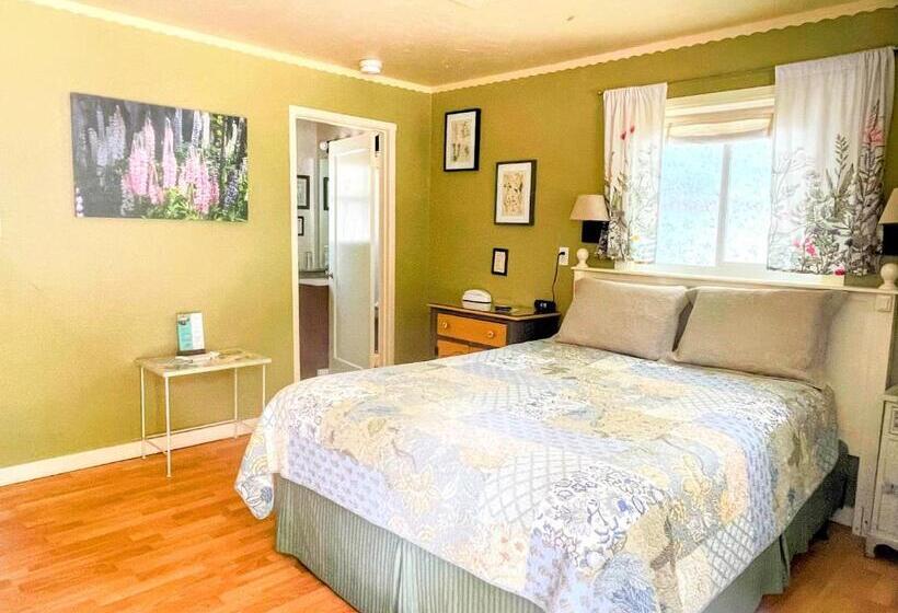 غرفة قياسية, Outside Inn